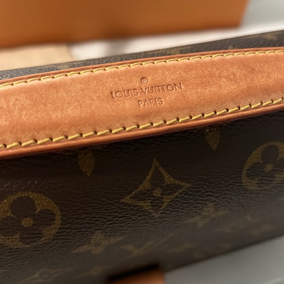 Louis Vuitton Pochette Métis - Picture 4 of 10